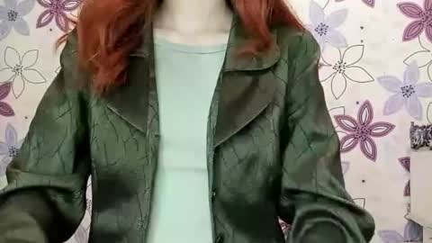 Cate online show from 12-17-25, 07:25