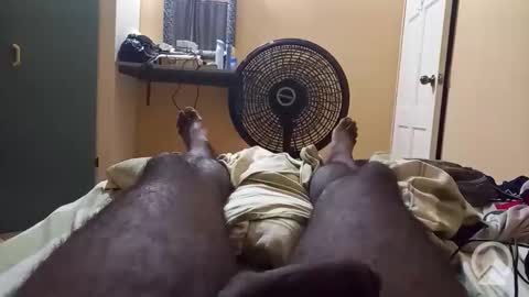 Snapshot of trinislim1868 chatting on 11-24-25, 01:49 Antique-Shirt2516 online show from 11-24-25, 01:49