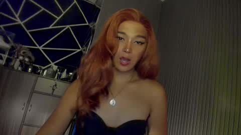 Ms Ella online show from 12-17-24, 05:58