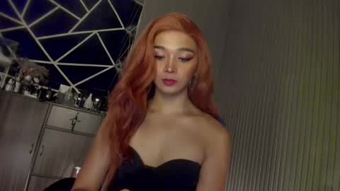 Ms Ella online show from 12-30-24, 03:24