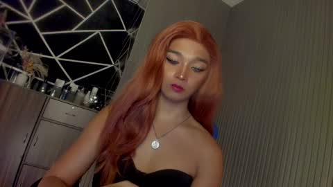 Ms Ella online show from 01-29-25, 03:58