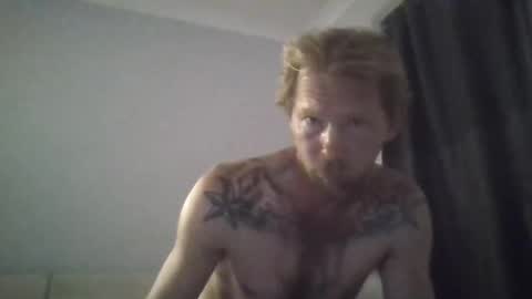 Snapshot of trip086 chatting on 03-18-26, 01:47 trip086 online show from 03-18-26, 01:47