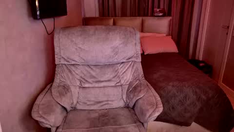 tripleprinces online show from 07-10-26, 04:42