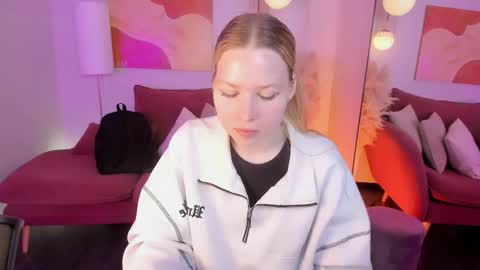 Tasya online show from 10-17-25, 01:25