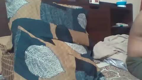 Snapshot of triplexxx007 chatting on 02-16-25, 04:10 Raaz keeps ur Raaz online show from 02-16-25, 04:10