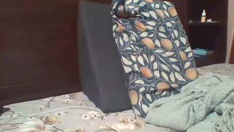 Snapshot of triplexxx007 chatting on 10-17-25, 06:54 Raaz keeps ur Raaz online show from 10-17-25, 06:54