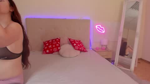 Mia online show from 01-12-26, 06:40