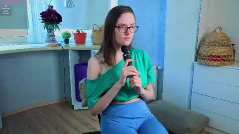 Viola online show from 07-24-26, 04:10