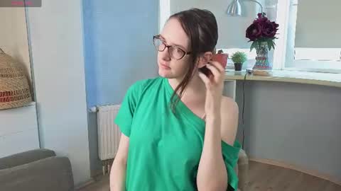Viola online show from 07-25-26, 04:10