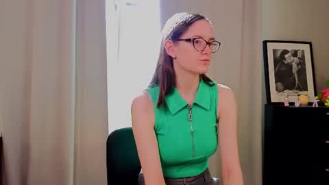 Viola online show from 07-29-26, 04:21