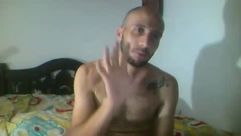 Snapshot of tristan_drumm chatting on 10-07-25, 01:36 tristan online show from 10-07-25, 01:36