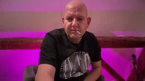 Triton online show from 10-21-25, 05:19