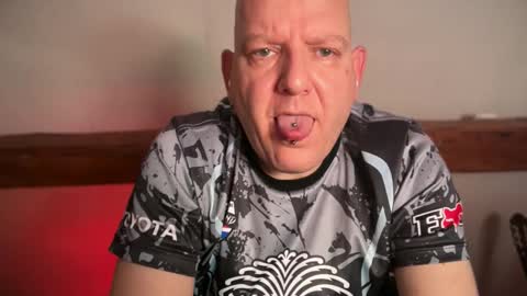 Triton online show from 04-08-26, 03:23