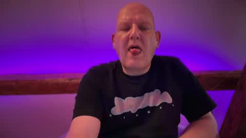 Triton online show from 04-23-26, 03:47