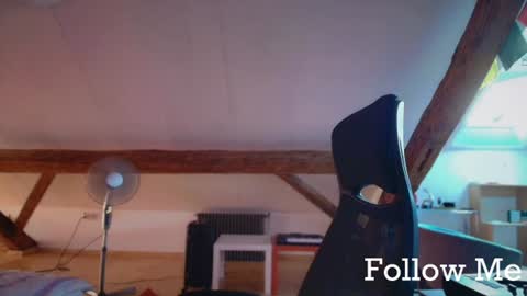 Triton online show from 06-22-26, 04:53