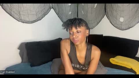 trixie_luv online show from 09-21-25, 04:19