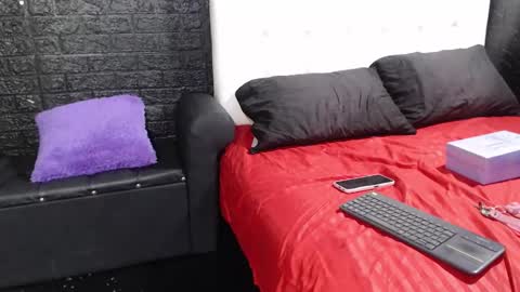 trixxiee_ online show from 09-25-25, 10:41