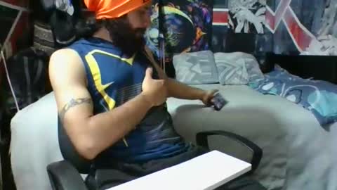 Snapshot of trizquelmen chatting on 05-03-26, 02:06 Andrew online show from 05-03-26, 02:06