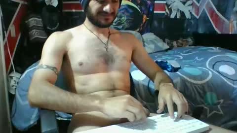 Snapshot of trizquelmen chatting on 06-02-26, 02:19 Andrew online show from 06-02-26, 02:19