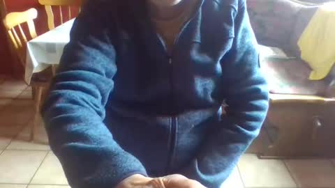 Snapshot of trobelle chatting on 04-12-26, 10:31 trobelle online show from 04-12-26, 10:31
