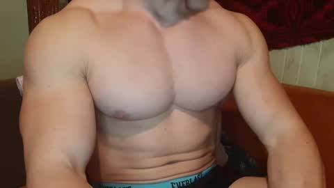 Snapshot of troncq chatting on 02-26-25, 11:09 Troncq online show from 02-26-25, 11:09