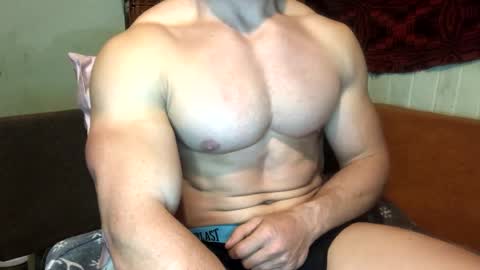 Snapshot of troncq chatting on 03-08-25, 03:35 Troncq online show from 03-08-25, 03:35