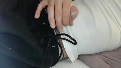 Snapshot of tropichot418 chatting on 12-17-25, 02:45 Tropichot online show from 12-17-25, 02:45