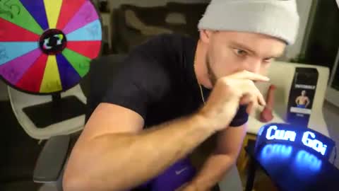 Troy Green online show from 02-10-25, 03:35