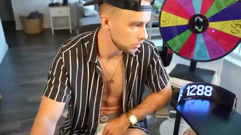 Troy Green online show from 09-29-25, 09:08