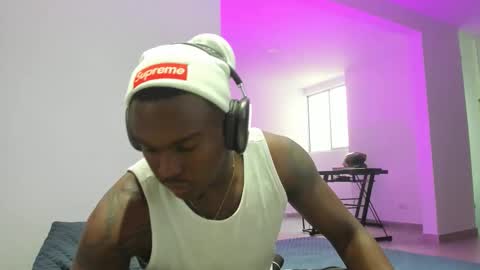 Snapshot of troykhalil chatting on 12-16-25, 09:53 Troy Khalil online show from 12-16-25, 09:53