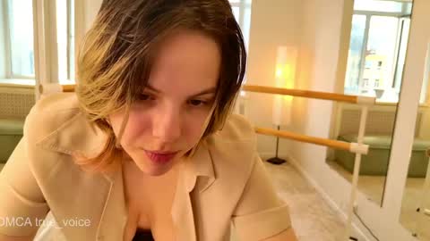 Emma online show from 06-06-26, 12:32