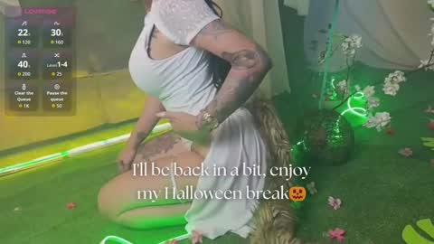  online show from 10-10-25, 11:53