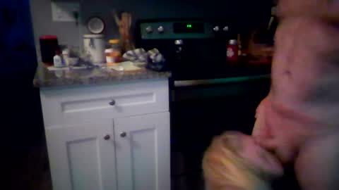 Satisfied and willing to share online show from 08-01-26, 06:12