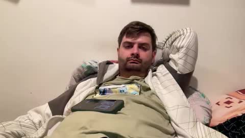 Snapshot of trustmelove chatting on 12-19-25, 05:42 Trustmelove online show from 12-19-25, 05:42