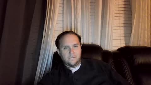 Snapshot of truthiness2019 chatting on 05-03-26, 05:35 truthiness2019 online show from 05-03-26, 05:35