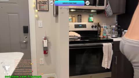 Treistoph online show from 11-06-25, 04:52