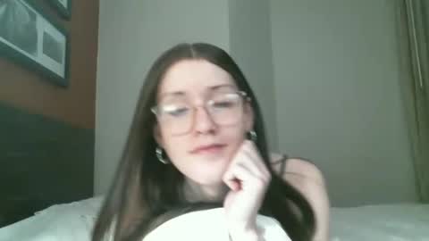 Elisabeth online show from 01-18-26, 04:27