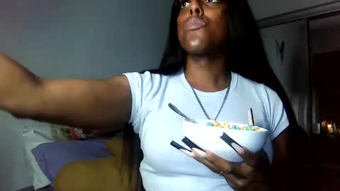 Amber White online show from 01-13-25, 02:18