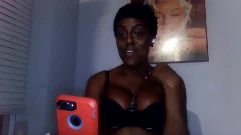 Amber White online show from 01-22-25, 07:57