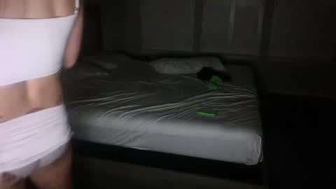 tscarlahdez online show from 10-08-25, 04:32