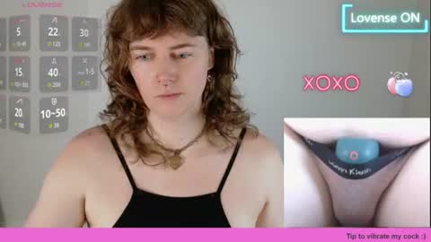Snapshot of tsellieryder chatting on 07-22-26, 11:51 Ellie Ryder online show from 07-22-26, 11:51