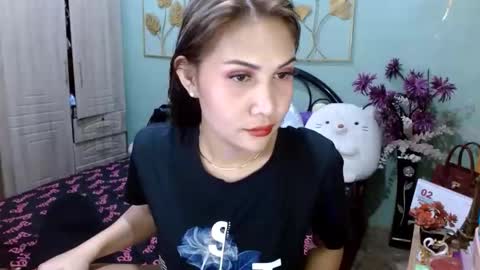 Snapshot of tsempress chatting on 02-23-25, 02:14 SHENA online show from 02-23-25, 02:14