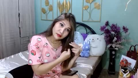Snapshot of tsempress chatting on 02-27-25, 05:47 SHENA online show from 02-27-25, 05:47