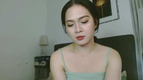 Snapshot of tsnathaliasilvana chatting on 01-20-25, 12:18 Bella Ratbu online show from 01-20-25, 12:18