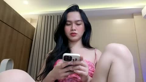 Snapshot of tsnathaliasilvana chatting on 02-16-26, 02:35 Bella Ratbu online show from 02-16-26, 02:35