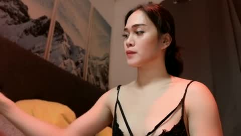 Bella Ratbu online show from 06-17-26, 12:40