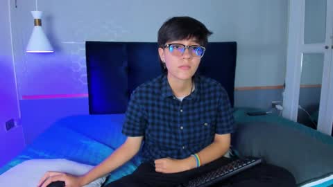 Maru online show from 09-18-25, 08:44