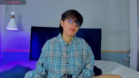 Maru online show from 11-04-25, 01:43