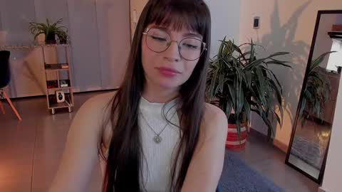 Snapshot of tsukys_spell chatting on 02-06-25, 02:33 Tsuky online show from 02-06-25, 02:33