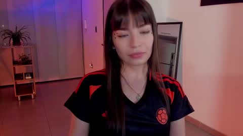 Snapshot of tsukys_spell chatting on 02-13-25, 02:34 Tsuky online show from 02-13-25, 02:34